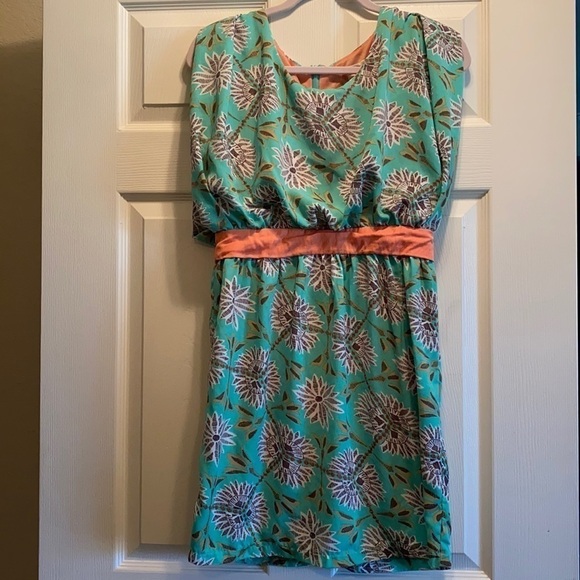 Esley Dresses & Skirts - Esley Dress